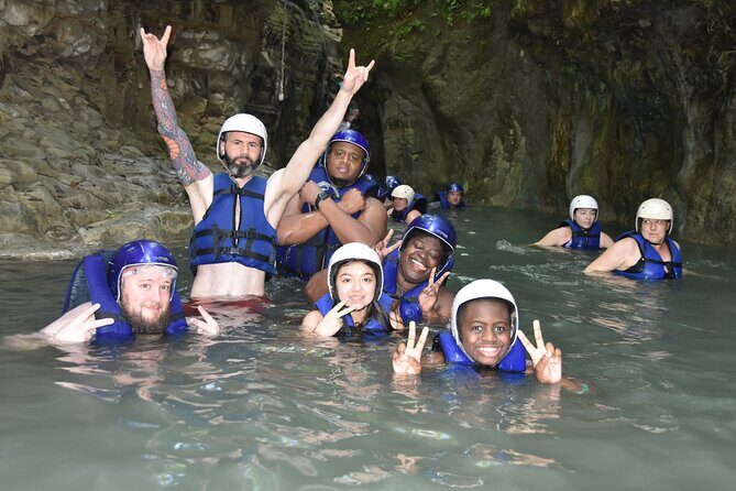 Excursion in Damajagua's 7 Waterfalls - Key Points