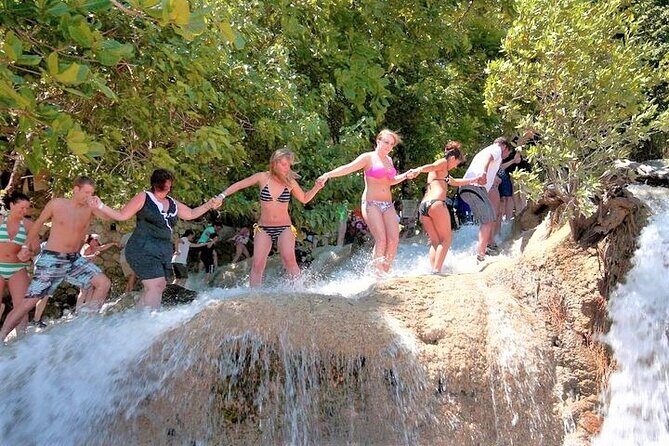 Exhilarating Dunn's River Falls Guided Tour from Ocho Rios hotels - An In-Depth Look at Dunn’s River Falls Guided Tour