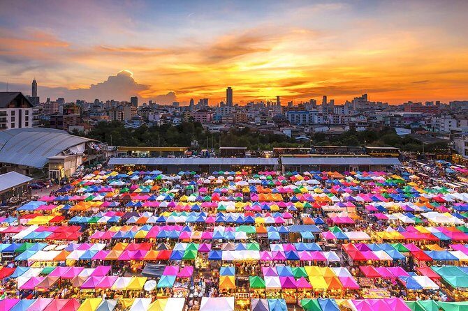 Experience Bangkok at Night with Streetfood Dinner & Foot Massage - The Itinerary in Detail