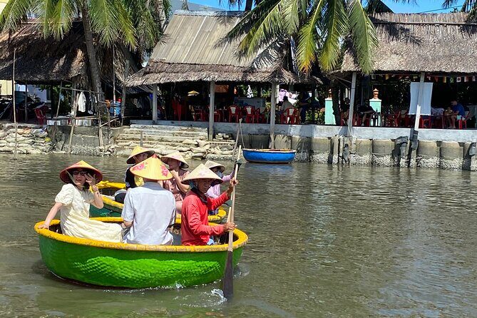 Experience Hoi An Vegetarian Cooking Class with Basket Boat Ride - What is the Tour All About?