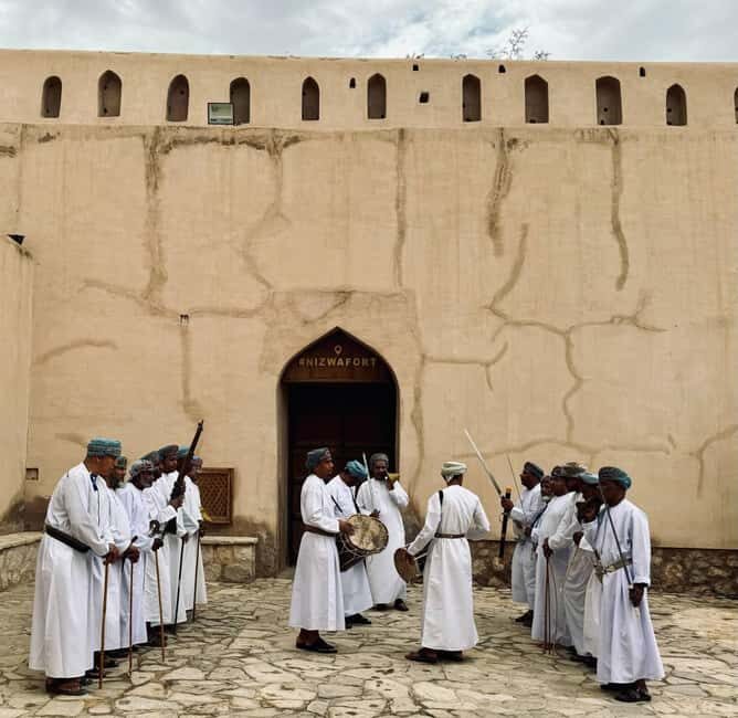 Experience Oman: 8 days private tour from Muscat - Analyzing the Value