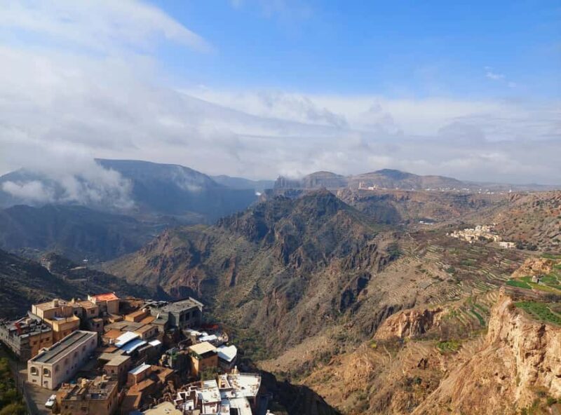 Experience Oman: 8 days private tour from Muscat - Why This Tour Is a Great Choice