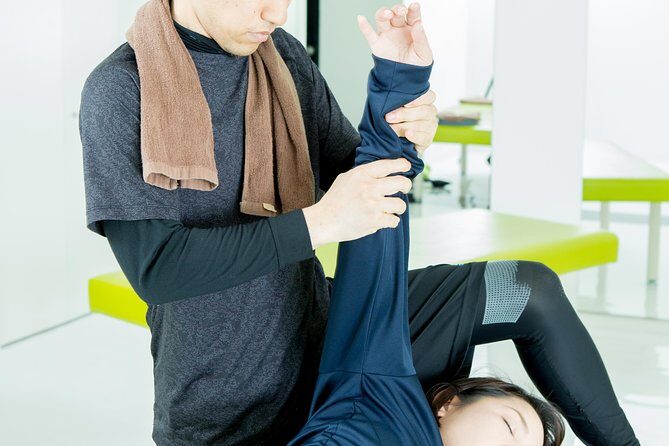 Experience shiatsu stretch in Japan - The Sum Up