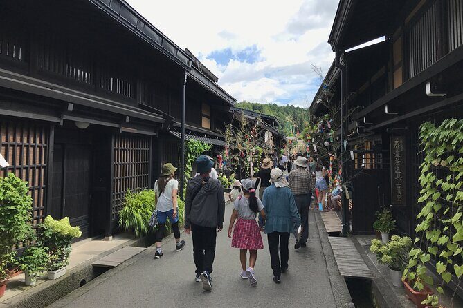 EXPERIENCE TAKAYAMA OLD TOWN 30 MINUTES walk - A Closer Look at the Experience