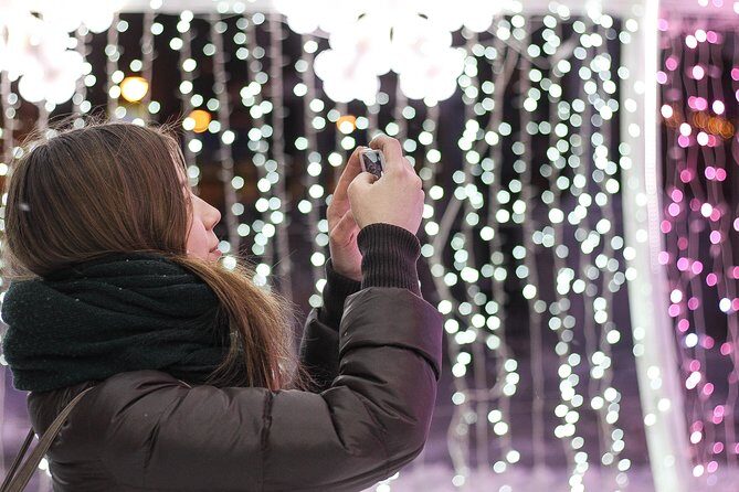 Experience the season with a scavenger hunt in Eugene with Holly Jolly Hunt - A detailed look at the Holly Jolly Hunt experience