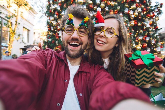 Experience the season with a scavenger hunt in Kelowna with Holly Jolly Hunt - What makes this activity special