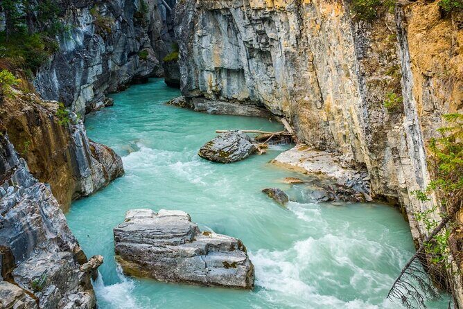 Explore 3 National Parks - Exclusive Small Group Tour - The Experience in Practice