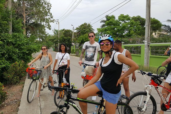 Explore Bangkok by Bike & Boat with Lunch - FAQs