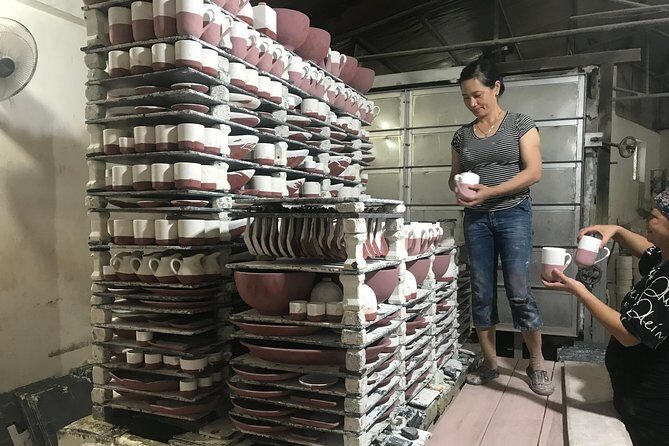 Explore Bat trang village & Ceramics factories with local guide - Authenticity and Value