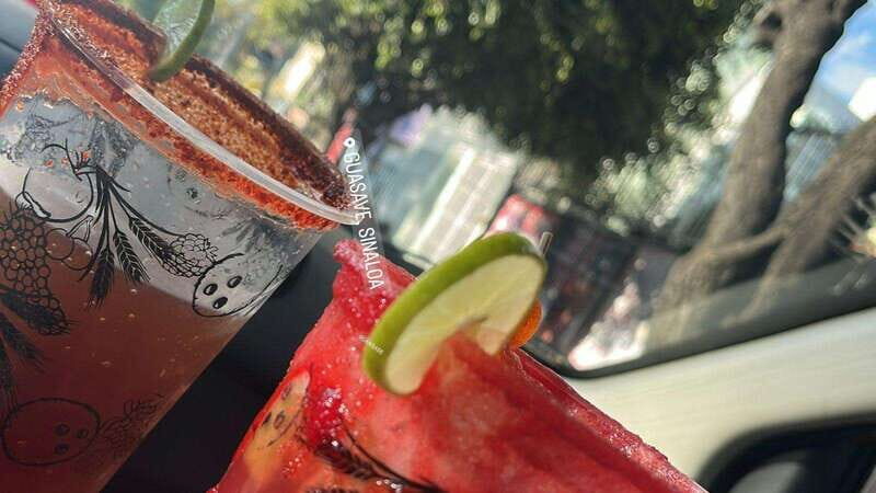 Explore CDMX with tacos, micheladas and a popular drink route - Key Points