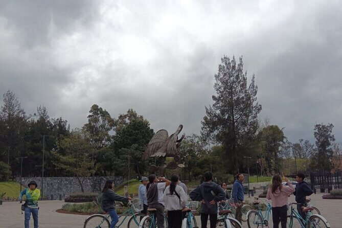 Explore Chapultepec & Mexico City sights by Bike - Why This Tour Works for You