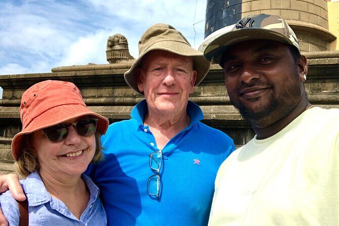 Explore Colombo by Tuk Tuk Morning & evening (Private Tours) - FAQs