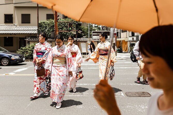 Explore Gion the iconic Geisha district on a Private Custom Tour - The Itinerary in Detail: What to Expect
