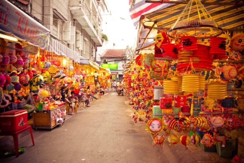 Explore Ho Chi Minh City In Half Day By Jeep Car - An Authentic and Practical Look at the Tour