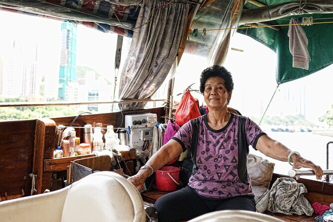 Explore Hong Kong: Aberdeen + Public Housing Estate Group Tour - Exploring Hong Kong: Aberdeen + Public Housing Estate Group Tour – A Genuine Taste of Local Life