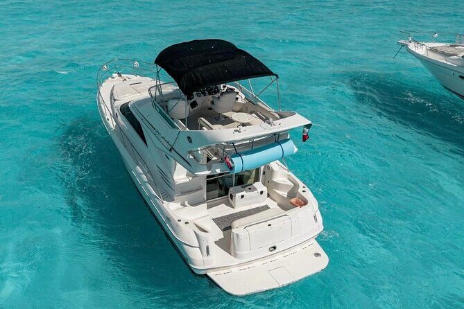 Explore Isla Mujeres by Boat in Cancun - An In-Depth Look at the Experience