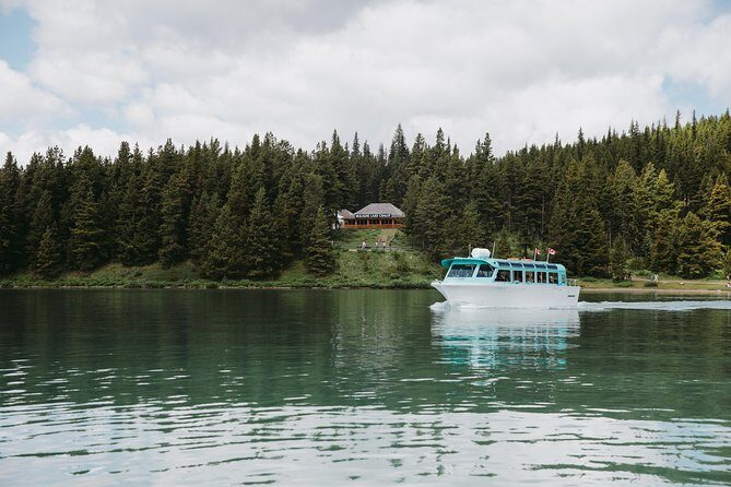 Explore Jasper Tour with Maligne Lake Cruise - FAQs