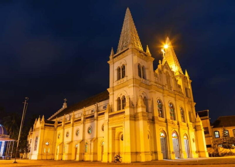 Explore Kochi in Nightlights: Guided Tour by Foot - Key Points