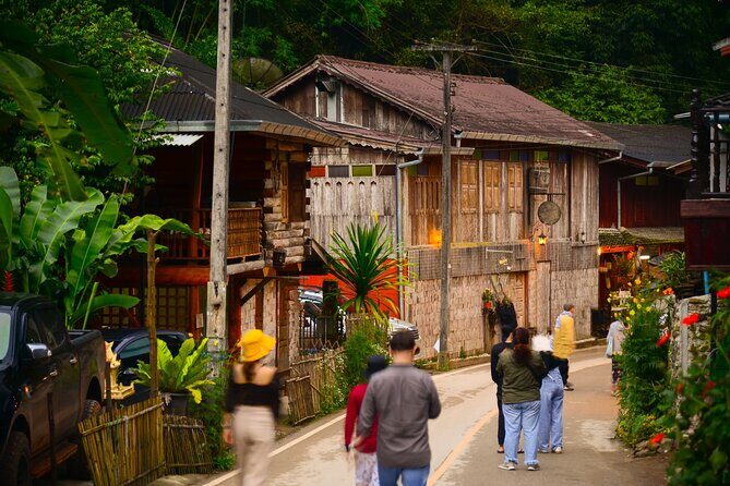 Explore Mae Kampong Village from Chiang Mai City - The Full-Day Journey: A Closer Look