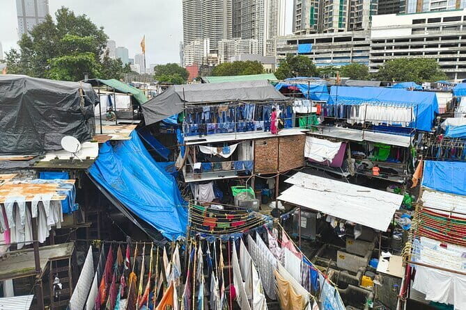 "Explore Mumbai : The City of Dreams with Historic Locations" - A Detailed Look at the Mumbai Tour Experience
