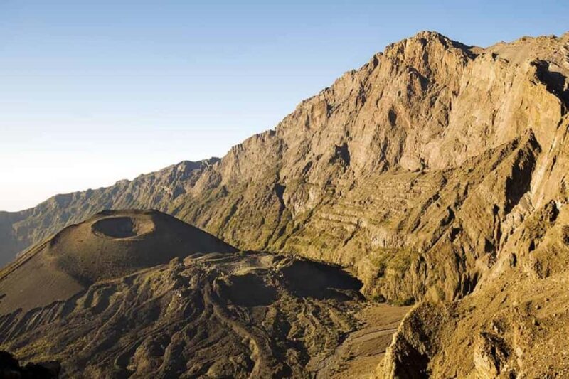 Explore our 3 Days Mount Meru hiking from Arusha - Key Points