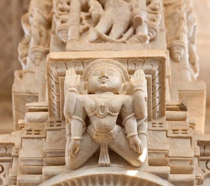 Explore Ranakpur Jain Temple from Udaipur with Jodhpur Drop - A Closer Look at the Itinerary and Experience