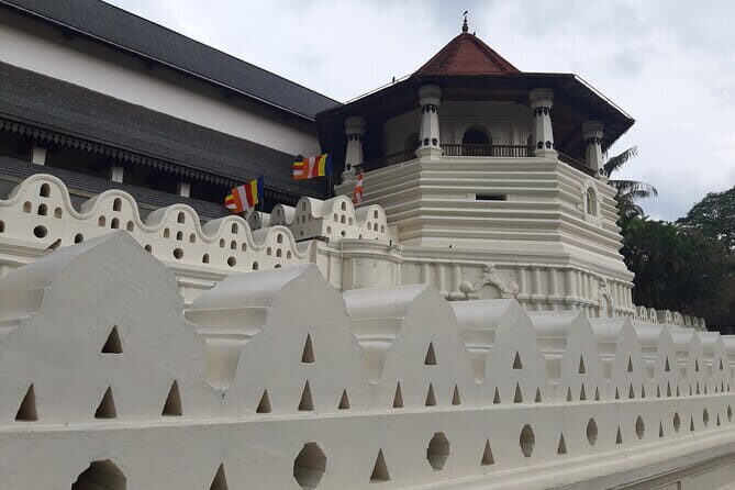 Explore Sigiriya, Kandy,Nuwaraeliya,Galle From Colombo - A Closer Look at the Itinerary