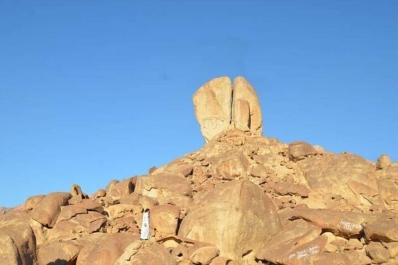 Explore the ancient The Land Of Midian& Split Rock Of Mose's - Who Should Book This Tour?