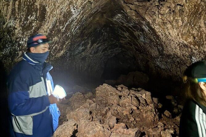 Explore the Caves of an Inactive Volcano on CDMX - A Deep Dive into the Experience