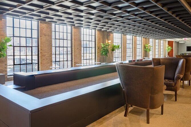 Explore the Historic Old Post Office in Chicago - A Closer Look at the Tour Experience