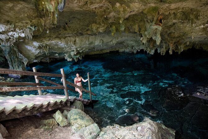 Explore Tulum and Dos Ojos Cenote with lunch and transportation - Key Points