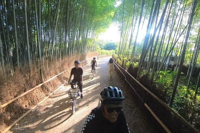 Exploring Arashiyama in a small group? E-bike tour is perfect! - Key Points