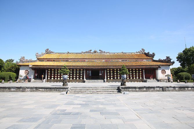 Exploring Hue Imperial City With Professional Driver By Private Car - Frequently Asked Questions