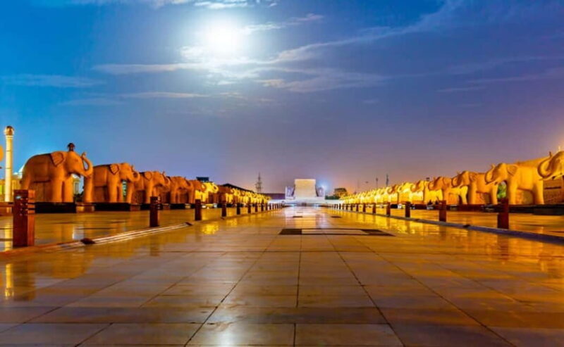 Exploring Lucknow in Nightlights: Guided Tour by Foot - An In-Depth Look at the Nightlights Tour in Lucknow