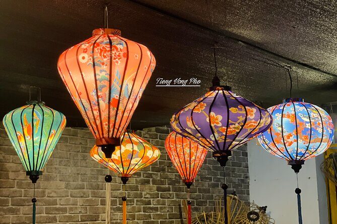 Express Hoi An Lantern Making Class-Foldable lanterns - Discovering the Lantern Making Experience