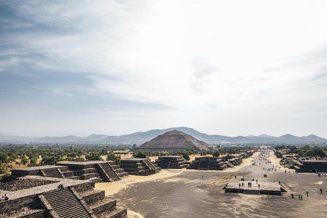 Express Tour to Teotihuacan Pyramids. Be the first to arrive! - Who Should Consider This Tour?