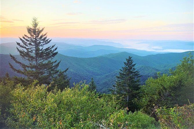 Fall Color Tour in the Smoky Mountains - A Detailed Look at the Smoky Mountain Fall Foliage Tour