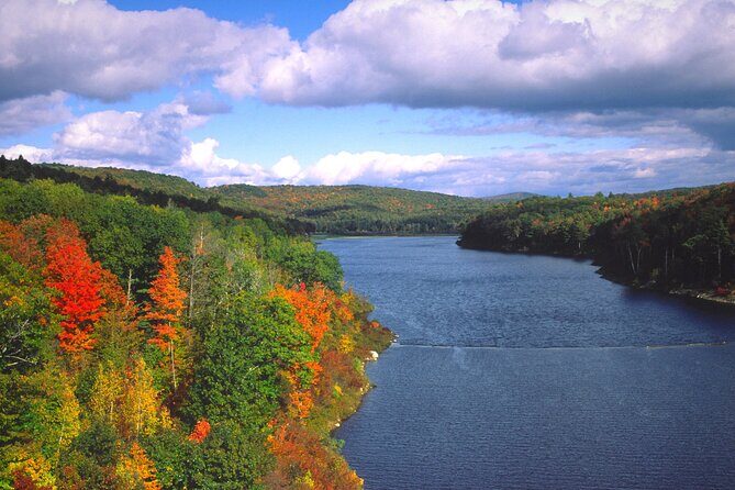 Fall Foliage Scenic Day Trip to Vermont and Western MA with Stops - Key Points