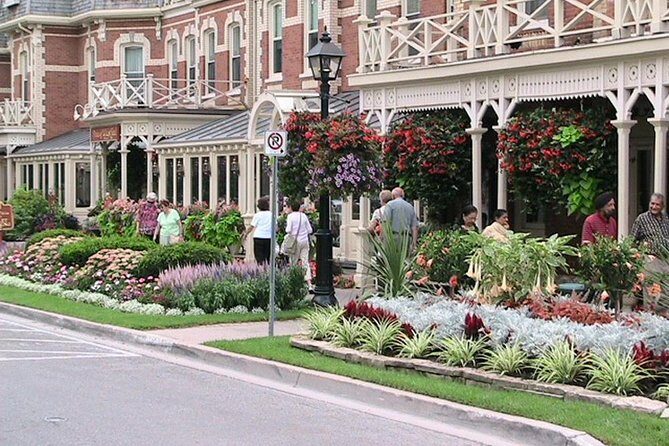 Fall for Niagara Tour - Who Should Consider This Tour?