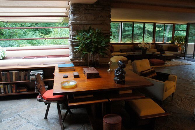 Fallingwater and Kentuck Knob - Two Visions of Frank Lloyd Wright - Who Will Benefit Most from This Tour?
