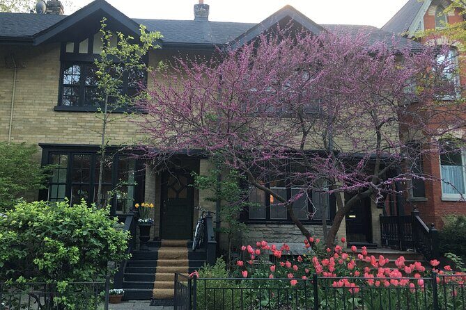 Fame and Folly in Victorian Cabbagetown - A Deep Dive into the Tour Experience