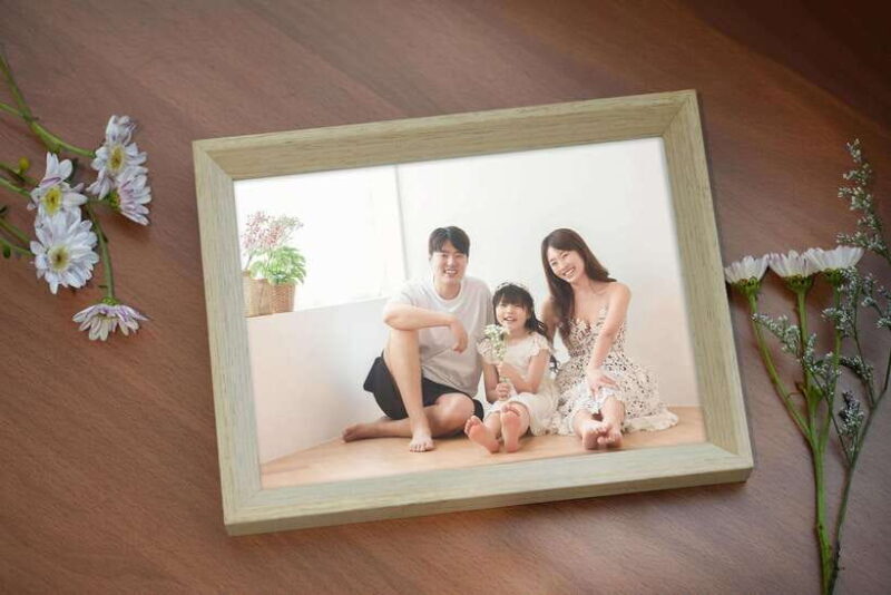 Family, Couple, and Group Photoshoot in Seoul - The Practical Side: Timing, Group Sizes, and Cost