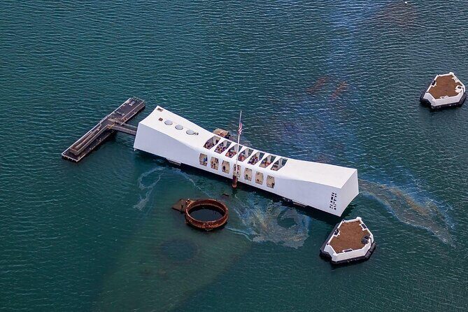 Family-friendly Pearl Harbor and Honolulu Downtown with private transportation - Exploring the Best of Oahu: Family-Friendly Pearl Harbor and Downtown Honolulu Tour