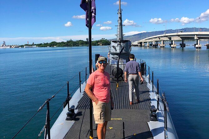Family-friendly Pearl Harbor and Honolulu Downtown with private transportation - Key Points