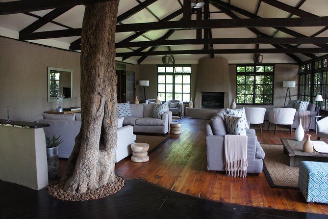 Family & Friends safari Full package . - Wrapping Up: Nairobi National Museum and Departure