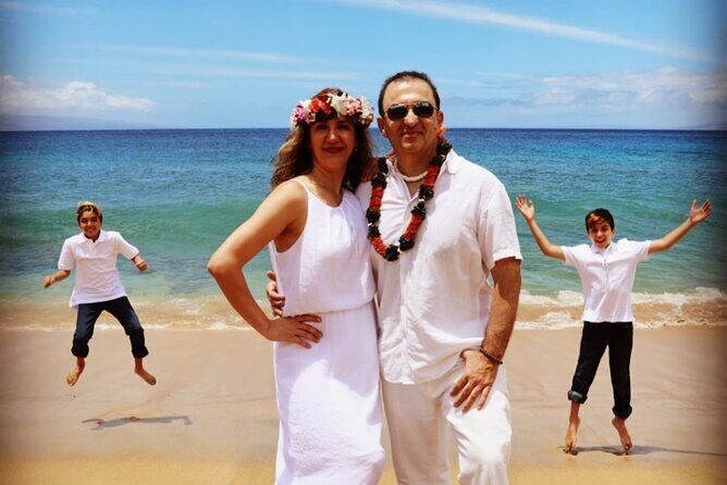 Family Portraits and Drone Photography in Maui - What to Expect During the Tour