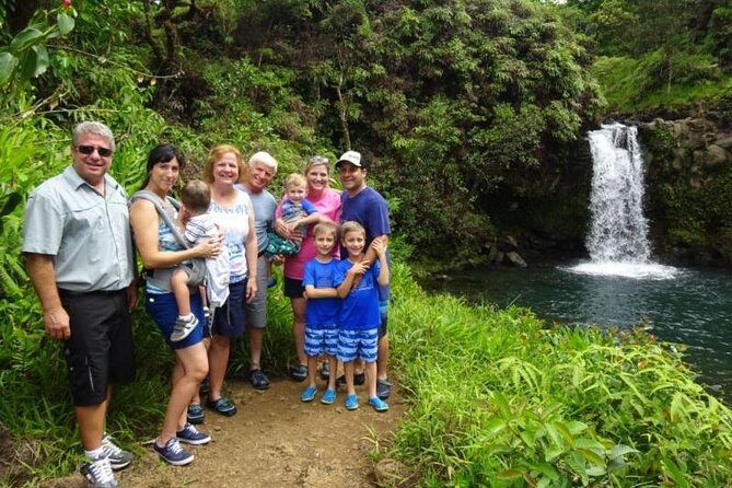 Famous Road to Hana Waterfalls and Lunch by Mercedes Van - Remember