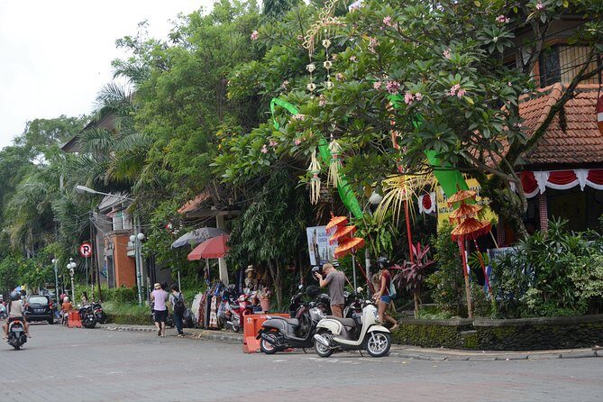 Famous Ubud villlage and Dance Tour with Rice Terrace And Waterfall Visit - FAQ