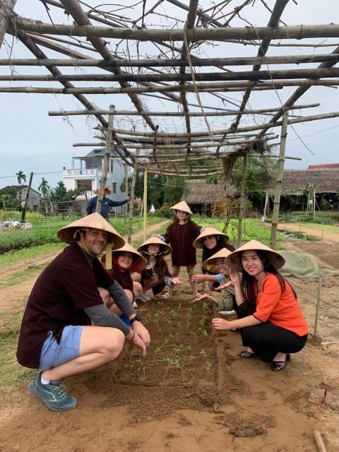 Farming with Farmers at ancient vegetable Village "Tra Que" - The Sum Up