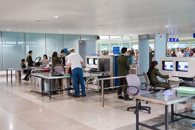 Fast Track VIP Service Tan Son Nhat Airport (Ho Chi Minh-Vietnam) - Is It Worth the Price?